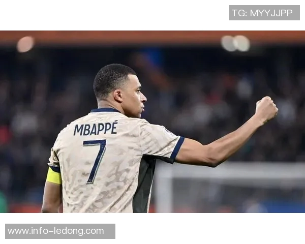 姆巴佩赞阿什拉夫社媒庆祝胜利引热议姆总点赞太牛了