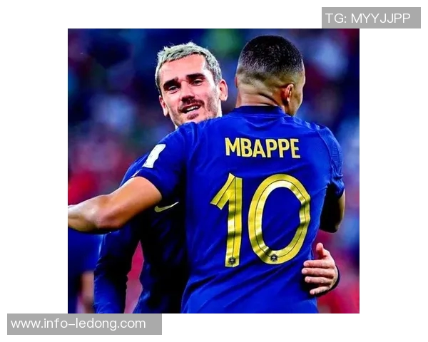 格列兹曼34岁逆袭获2025金足奖击败姆巴佩罗德里等众星